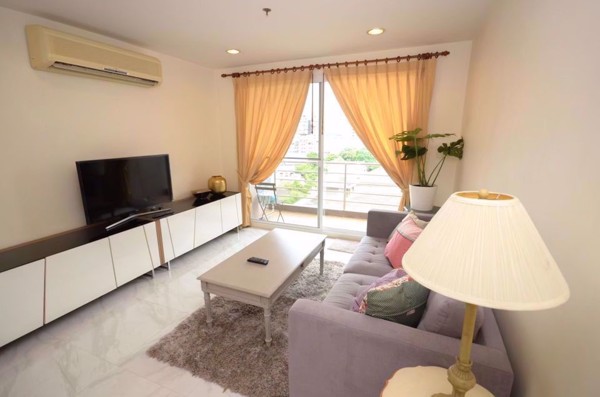 รูปภาพ 2 ห้องนอน Condo ในโครงการ Serene Place Sukhumvit 24 Khlongtan Sub District C016699