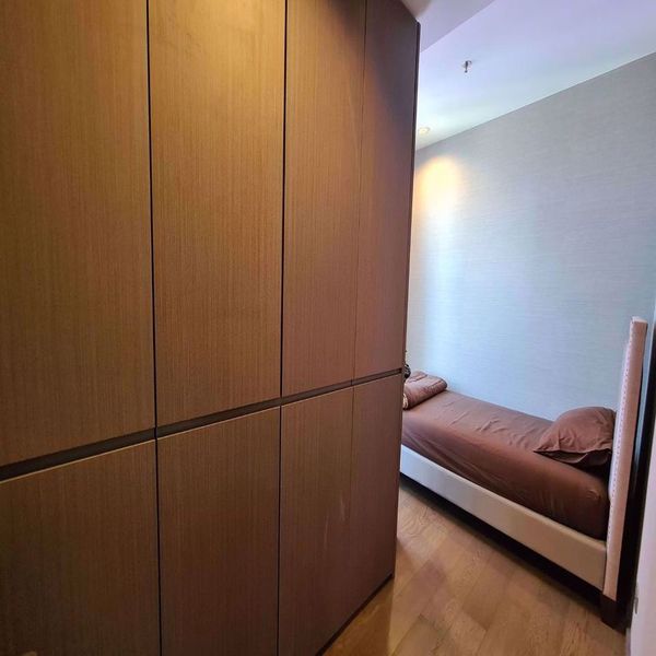 รูปภาพ 3 ห้องนอน Condo ในโครงการ The Diplomat Sathorn Silom Sub District C016755