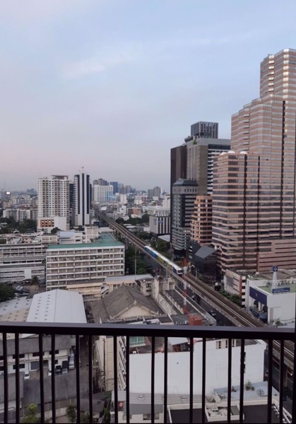 รูปภาพ 1 ห้องนอน Condo ในโครงการ Noble Reform Samsennai Sub District C016774