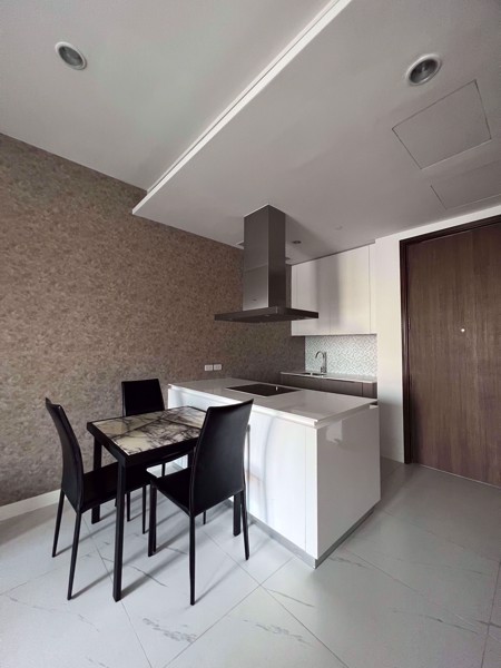 Picture of 1 bed Condo in 185 Rajadamri Lumphini Sub District C016776