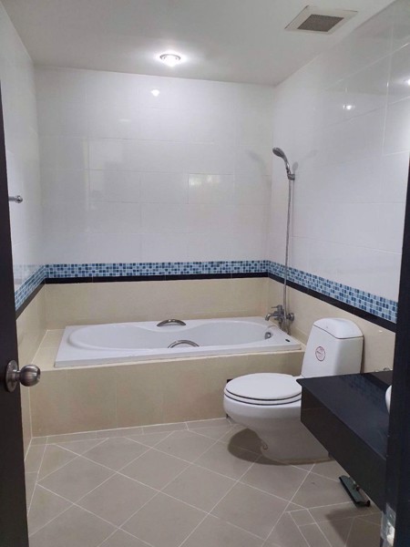 Picture of 2 bed Condo in CitiSmart Sukhumvit 18 Khlongtoei Sub District C016825