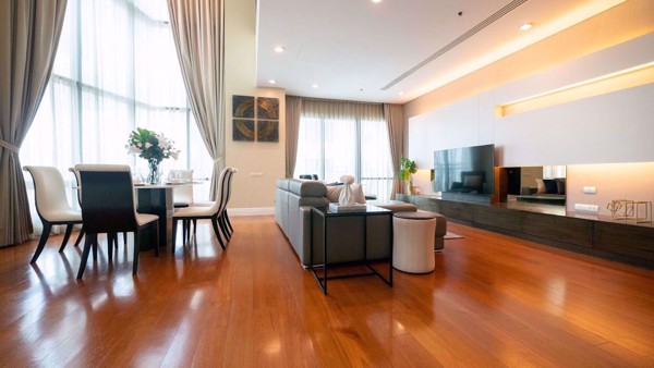 รูปภาพ 3 ห้อง Duplex in Bright Sukhumvit 24 Khlongtan Sub District D016884