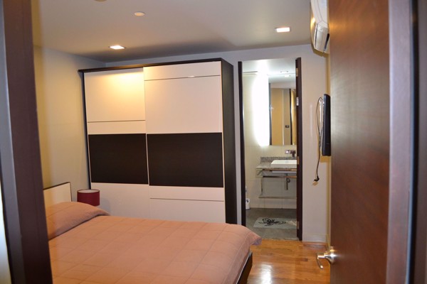 Picture of 1 bed Condo in Quad Silom Silom Sub District C016885