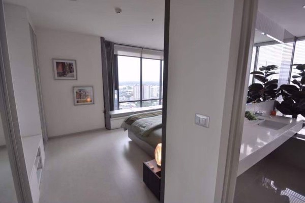 รูปภาพ 2 ห้องนอน Condo ในโครงการ Rhythm Sukhumvit 42 Phra Khanong Sub District C016896