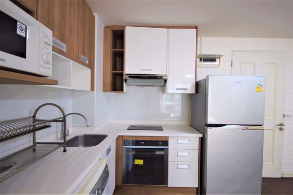 Picture of 2 bed Condo in The Clover Khlong Tan Nuea Sub District C016898