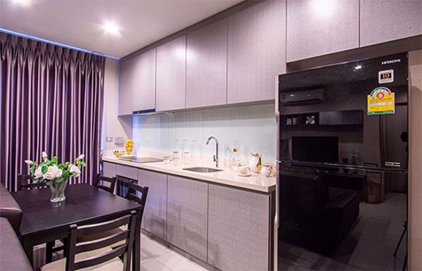 รูปภาพ 2 ห้องนอน Condo ในโครงการ Rhythm Sukhumvit 36-38 Phra Khanong Sub District C016917