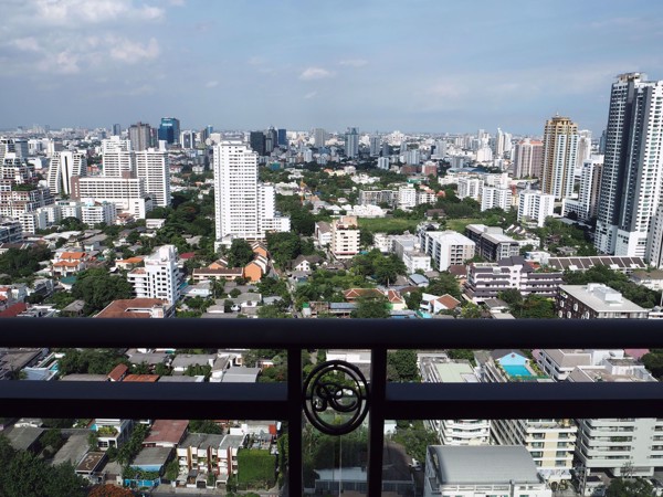 Picture of 2 bed Condo in Royce Private Residences Khlong Toei Nuea Sub District C016957