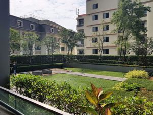 Picture of 1 bed Condo in The Breeze Narathiwas Yan Nawa District C016963