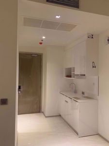 Picture of 1 bed Condo in Ashton Silom Suriyawong Sub District C016984