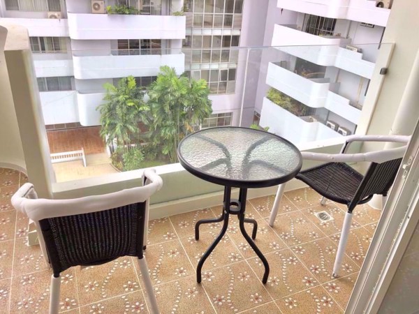 Picture of 3 bed Condo in DS Tower 1 Sukhumvit 33 Khlong Tan Nuea Sub District C017011