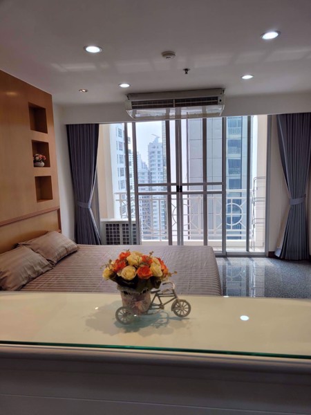 Picture of 2 bed Condo in Asoke Place Khlong Toei Nuea Sub District C017012