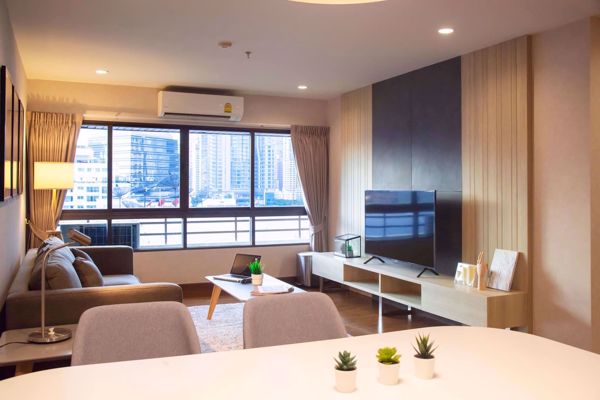 Picture of 2 bed Condo in Baan Ploenchit Lumphini Sub District C017029