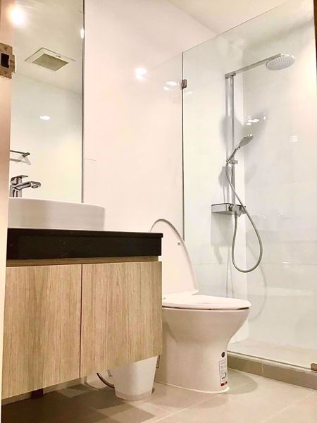 Picture of 2 bed Condo in Baan Ploenchit Lumphini Sub District C017029