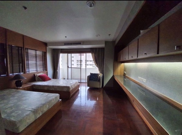 Picture of 2 bed Condo in 33 Tower Khlong Tan Nuea Sub District C017044