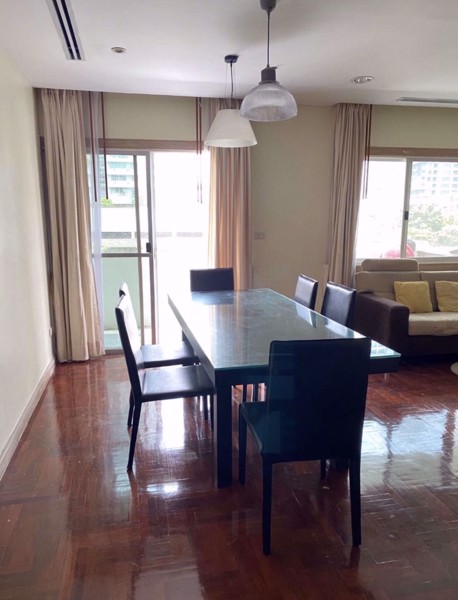 Picture of 2 bed Condo in 33 Tower Khlong Tan Nuea Sub District C017044