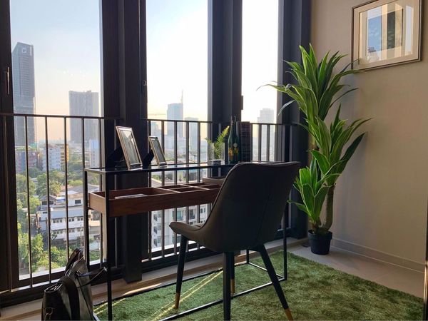 รูปภาพ 1 ห้องนอน Condo ในโครงการ BEATNIQ Sukhumvit 32 Khlongtan Sub District C014629