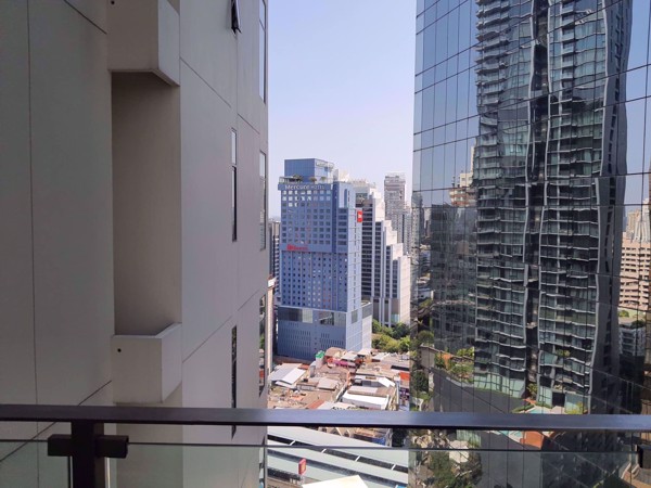 รูปภาพ 1 ห้องนอน Condo ในโครงการ The Diplomat 39 Khlong Tan Nuea Sub District C017099