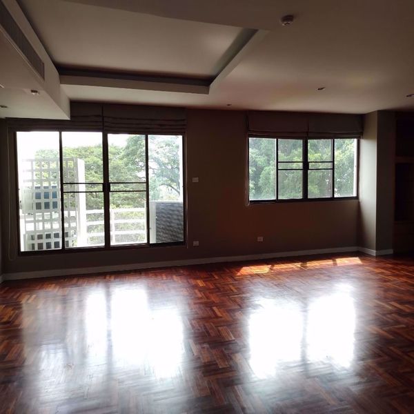 Picture of 2 bed Condo in Polo Residence Pathum Wan District C017107