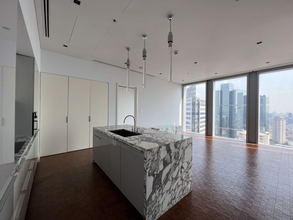 Picture of 2 bed Condo in The Ritz-Carlton Residences at MahaNakhon Bang Rak District C017122