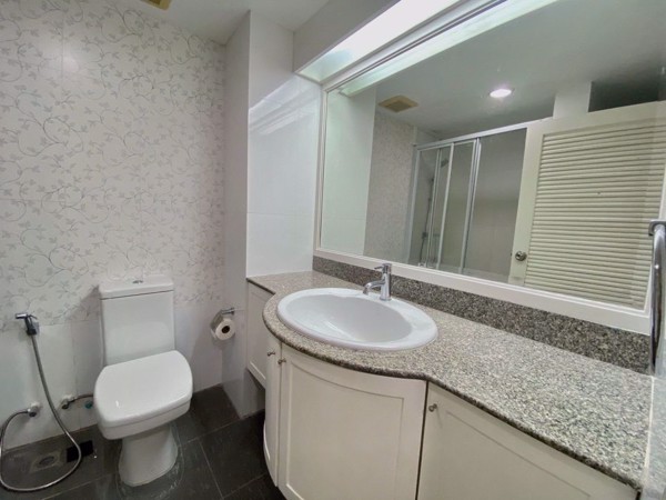 Picture of 3 bed Condo in Royal Castle Khlong Tan Nuea Sub District C017180