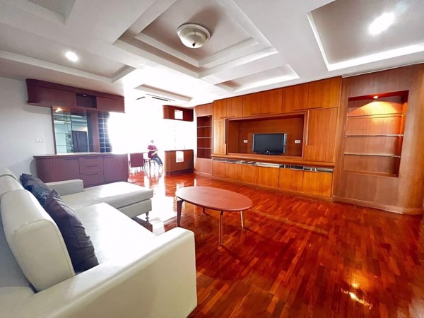 Picture of 3 bed Condo in President Park Sukhumvit 24 Khlongtan Sub District C017188