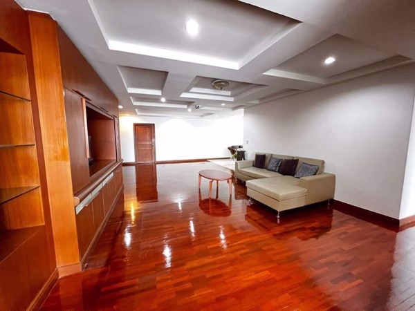 Picture of 3 bed Condo in President Park Sukhumvit 24 Khlongtan Sub District C017188