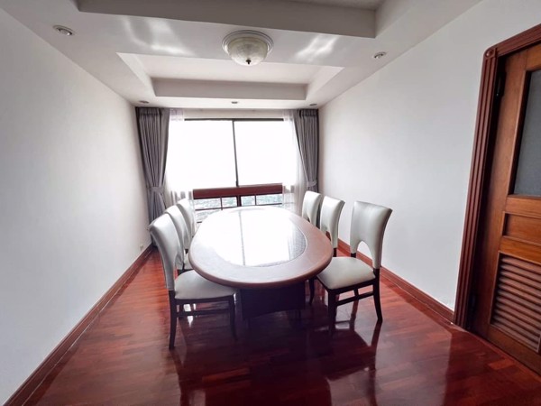 Picture of 3 bed Condo in President Park Sukhumvit 24 Khlongtan Sub District C017188