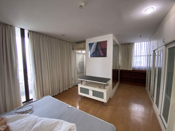 รูปภาพ 2 ห้องนอน Condo ในโครงการ Supalai Place Condominium Khlong Tan Nuea Sub District C017205