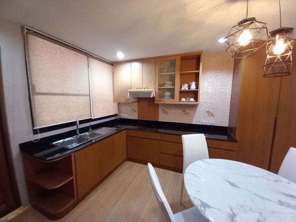 Picture of 2 bed Condo in Baan Chan Khlong Tan Nuea Sub District C017208