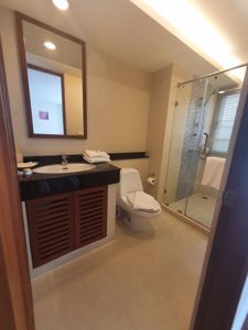 Picture of 4 bed Condo in Sathorn Gallery Residences Bang Rak District C017255