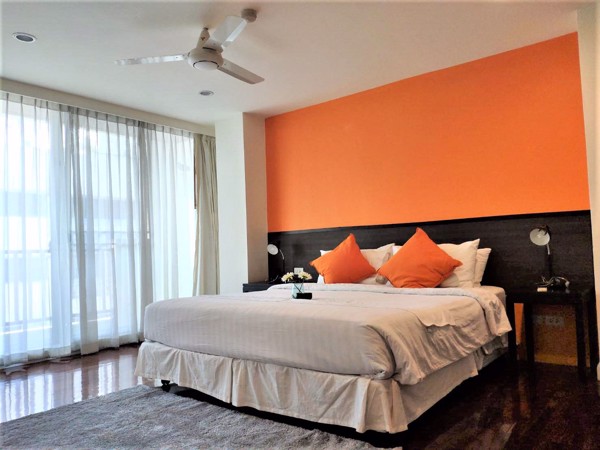 Picture of 3 bed Condo in Sathorn Gallery Residences Bang Rak District C017256