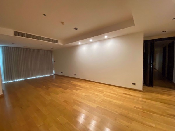 Picture of 4 bed Condo in Belgravia Residences Khlongtan Sub District C017268