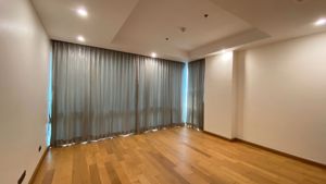 Picture of 4 bed Condo in Belgravia Residences Khlongtan Sub District C017268