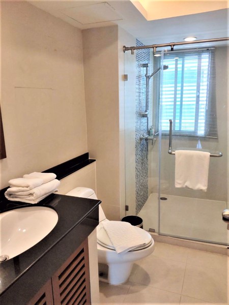 Picture of 3 bed Condo in Sathorn Gallery Residences Bang Rak District C017322