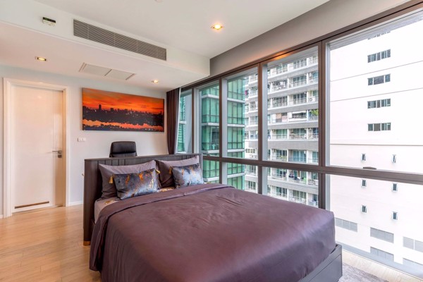 รูปภาพ 2 ห้อง Duplex in The Room Sukhumvit 21 Khlong Toei Nuea Sub District D017344