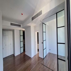 Picture of 3 bed Condo in MUNIQ Langsuan Pathum Wan District C017456