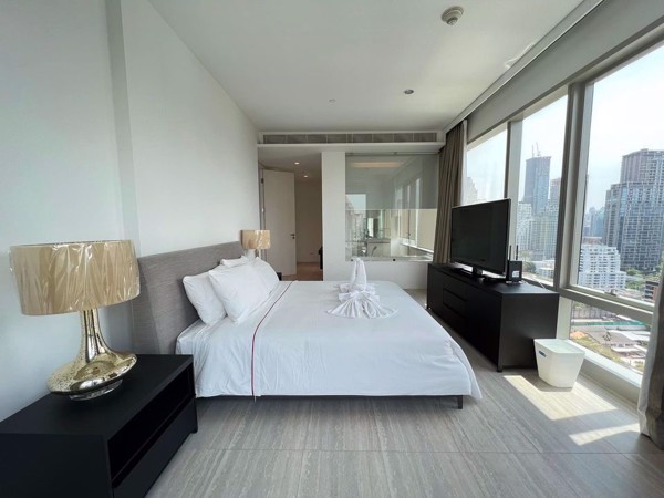 Picture of 3 bed Condo in 185 Rajadamri Lumphini Sub District C017468