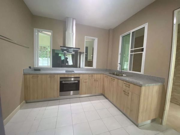 Picture of 4 bed House in Blue Lagoon 1  Dokmai Sub District H017497