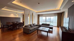 Picture of 4 bed Condo in Royal Residence Park Lumphini Sub District C017503