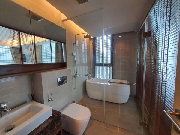 Picture of 2 bed Condo in Siamese Thirty Nine Khlong Toei Nuea Sub District C017504