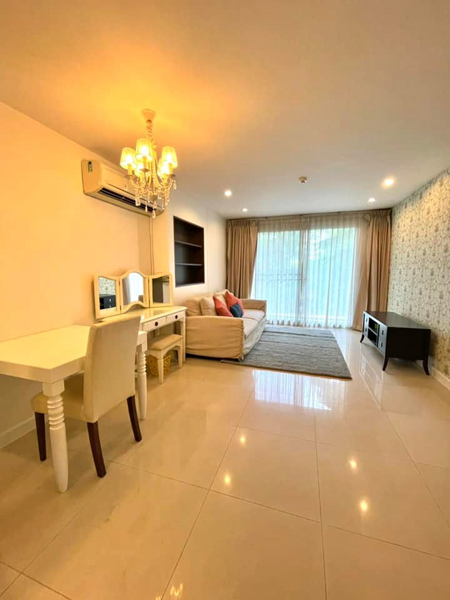 Picture of 2 bed Condo in The Clover Khlong Tan Nuea Sub District C017533