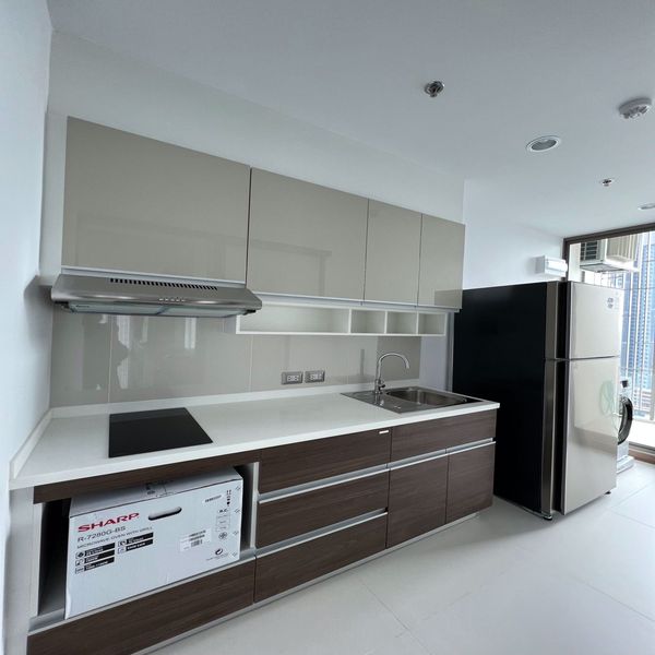 Picture of 2 bed Condo in Supalai Oriental Sukhumvit 39 Khlong Tan Nuea Sub District C017562