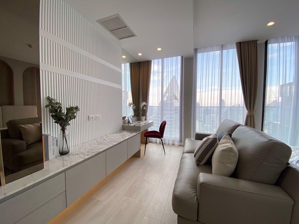 Picture of 1 bed Condo in Noble Ploenchit Lumphini Sub District C017622