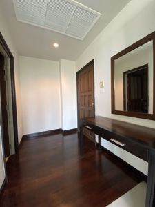 Picture of 4 bed Condo in Baan Thirapa Thungmahamek Sub District C017642