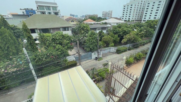 รูปภาพ 4 bed House  Bangkok H017674