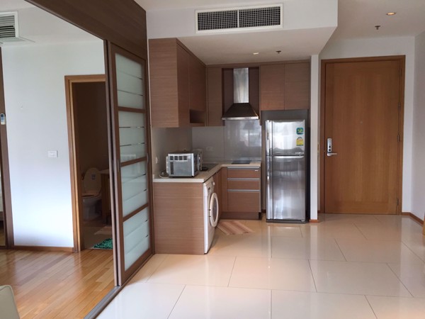 Picture of 1 bed Condo in The Emporio Place Khlongtan Sub District C017721