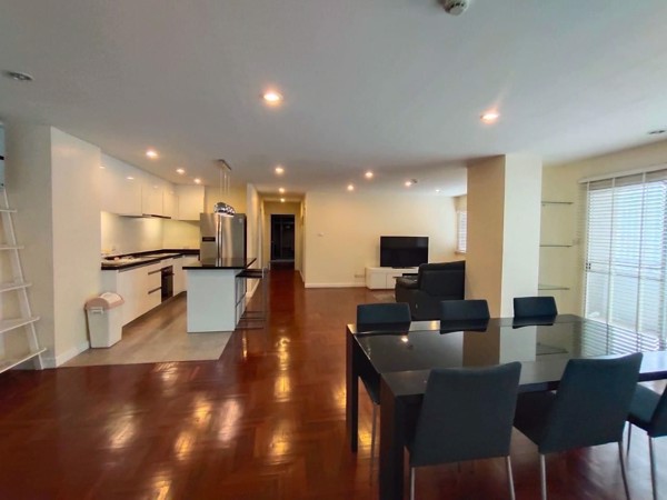 Picture of 2 bed Condo in Silom Condominuim Bang Rak District C017756