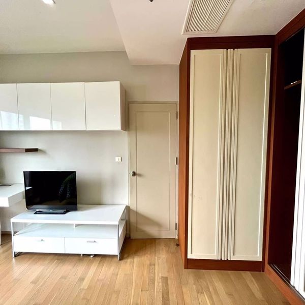 Picture of 1 bed Condo in Noble Reveal Khlong Tan Nuea Sub District C017759