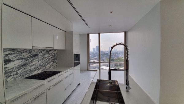 Picture of 1 bed Condo in Four Seasons Private Residences Yan Nawa Sub District C017788