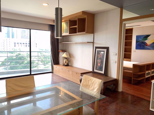 Picture of 1 bed Condo in Baan Somthavil Lumphini Sub District C017808